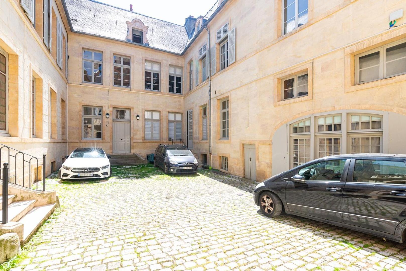"De Bretagne" - Hotel Particulier Dijon Exterior photo